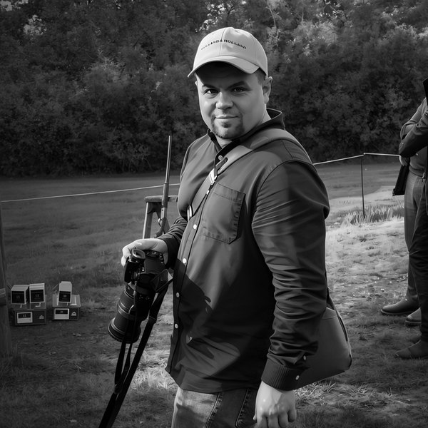 Louis, LH Media